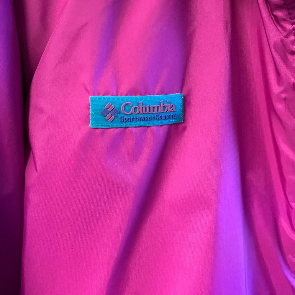 COLUMBIA Sportswear REVERSIBLE Fuchsia & Black medium weight NYLON Jacket - Picture 10 of 15